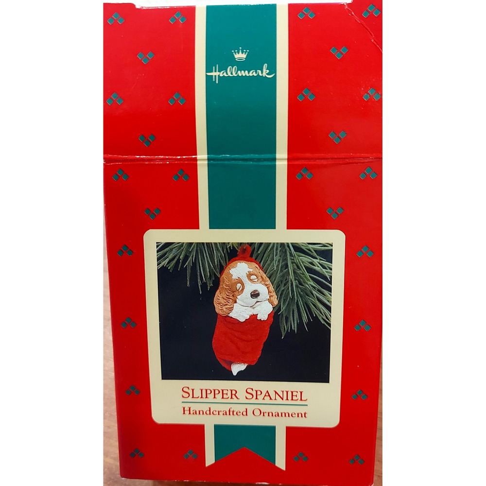 Vintage 1988 Hallmark Keepsake Slipper Spaniel Puppy Christmas Ornament QX472-4